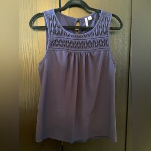 Elle Navy blue blouse tan size medium